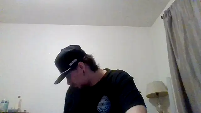 Snapshot of Tallhungandcloudy chatting on February 10, 4:11 am Tallhungandcloudy online show from February 10, 4:11 am