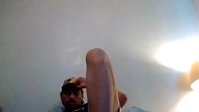 Snapshot of Tallhungandcloudy chatting on February 14, 6:52 pm Tallhungandcloudy online show from February 14, 6:52 pm