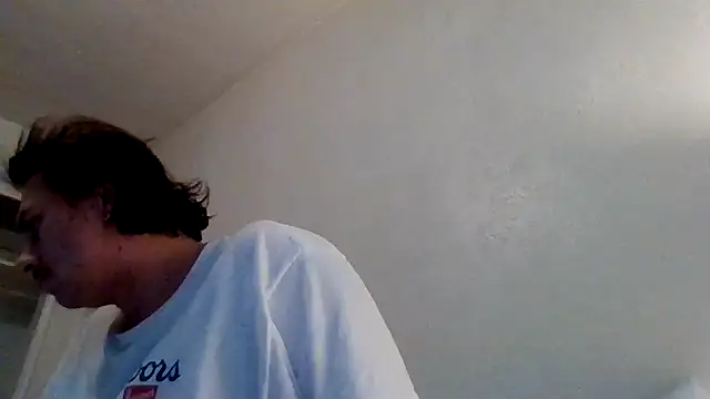 Snapshot of Tallhungandcloudy chatting on February 20, 9:50 pm Tallhungandcloudy online show from February 20, 9:50 pm