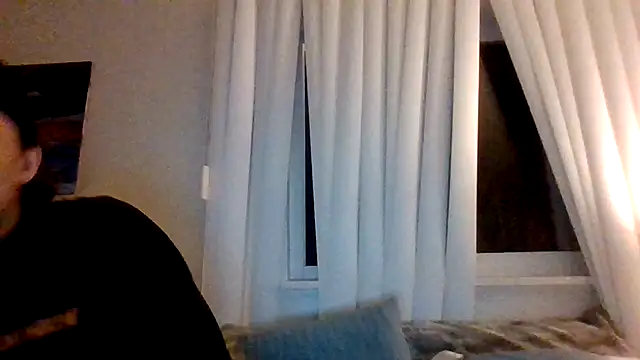 Snapshot of Tallhungandcloudy chatting on February 21, 9:55 am Tallhungandcloudy online show from February 21, 9:55 am