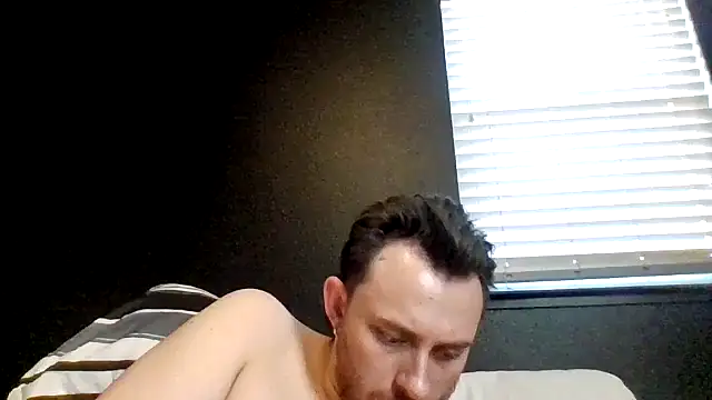 Tallhungandcloudy online show from June 7, 3:17 pm