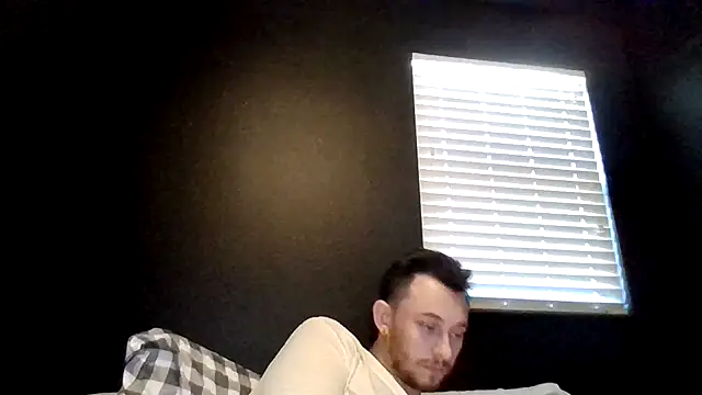 Tallhungandcloudy online show from June 27, 10:05 pm