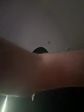 Tallhungandcloudy online show from May 6, 7:18 pm