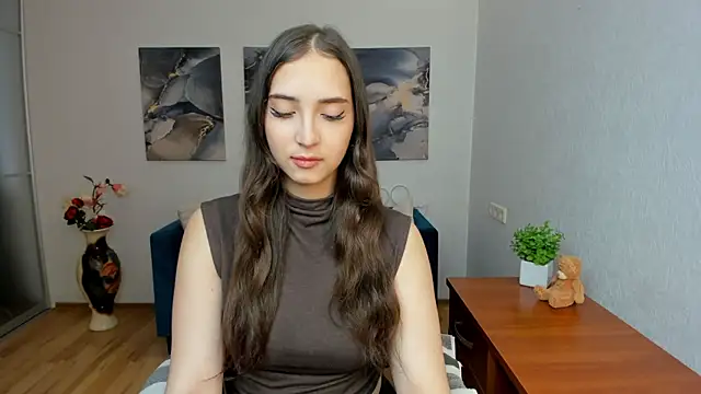 Effy Royse online show from April 1, 5:42 am