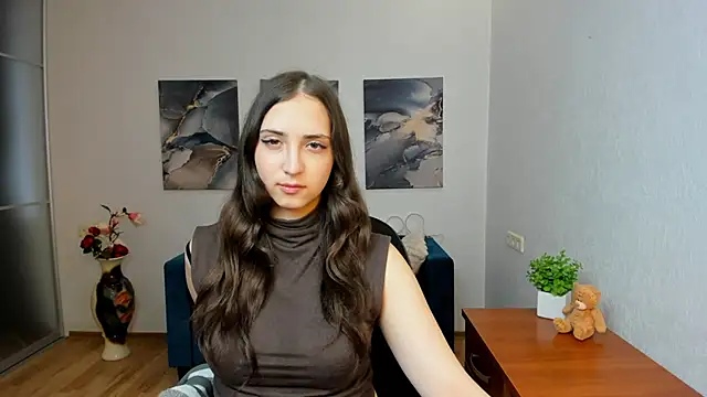 Effy Royse online show from April 3, 5:47 am