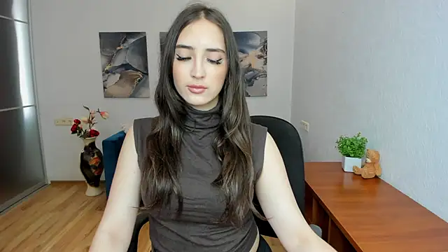 Effy Royse online show from May 29, 5:35 am