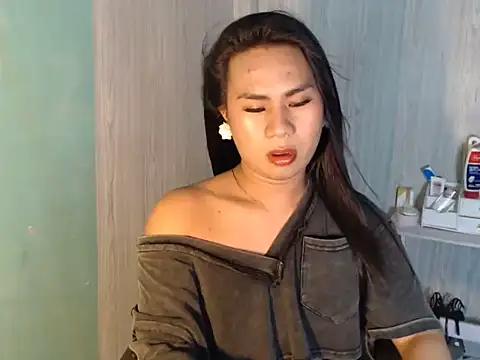Snapshot of mauie69 chatting on June 18, 10:26 pm mauie69 online show from June 18, 10:26 pm