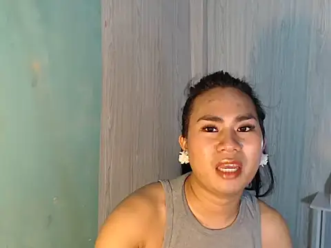 Snapshot of mauie69 chatting on July 2, 3:23 am mauie69 online show from July 2, 3:23 am