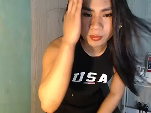 Snapshot of mauie69 chatting on June 19, 10:47 pm mauie69 online show from June 19, 10:47 pm