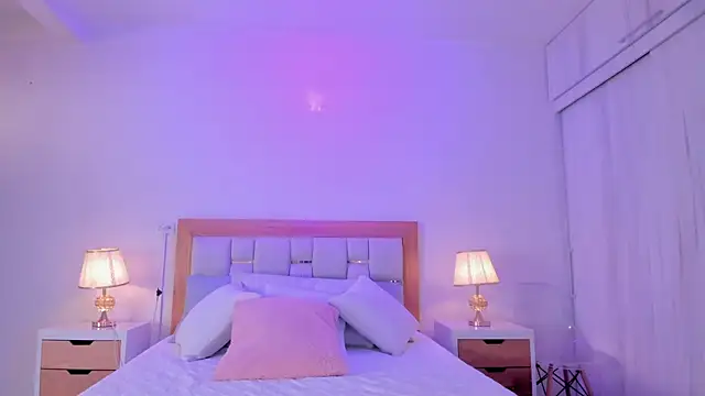 Bunny Blush1 online show from February 18, 7:10 pm