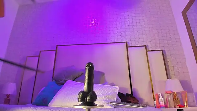 Bunny Blush1 online show from February 21, 7:27 pm