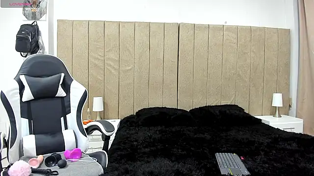 valery slim18 online show from March 13, 2:27 am