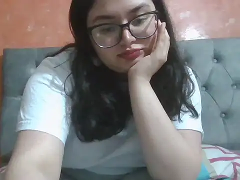 DearestKittyKat online show from February 17, 4:59 pm