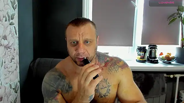 Snapshot of Samson_Legend chatting on October 4, 10:28 am Samson Legend online show from October 4, 10:28 am