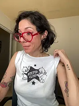 JeanneDuval8888 online show from June 6, 9:42 pm