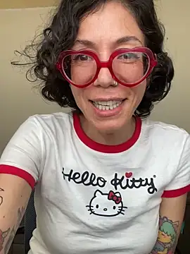 JeanneDuval8888 online show from June 5, 10:48 pm