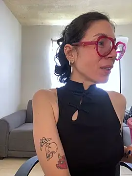 JeanneDuval8888 online show from April 7, 10:22 pm