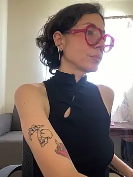 JeanneDuval8888 online show from March 24, 10:32 pm