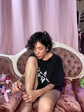 JeanneDuval8888 online show from February 21, 12:45 am