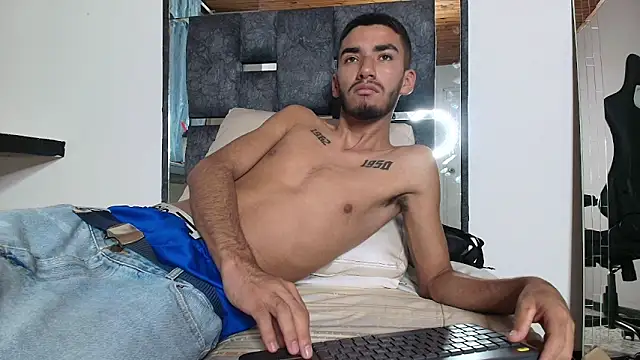 Noah-JONES online show from February 21, 3:30 am