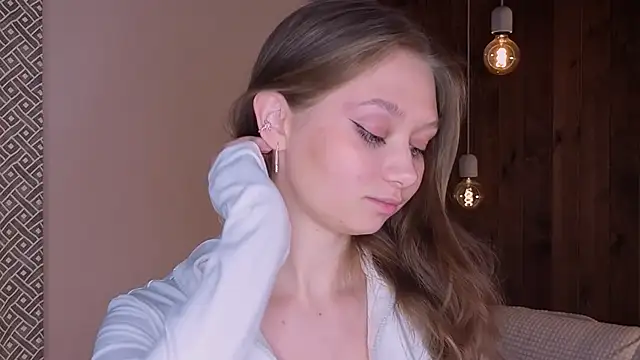 HolliBillig online show from February 14, 7:14 pm