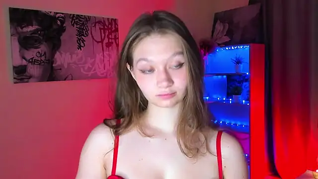 HolliBillig online show from March 28, 7:26 pm