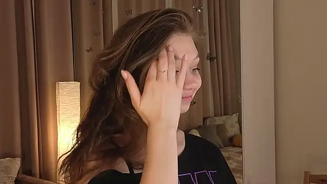 HolliBillig online show from March 9, 7:28 pm