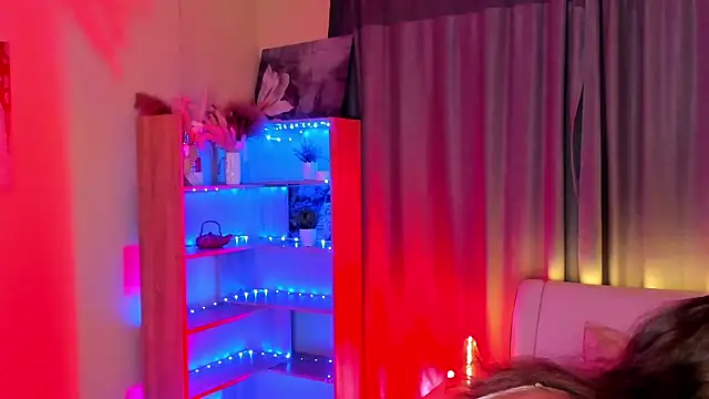 HolliBillig online show from March 26, 7:34 pm