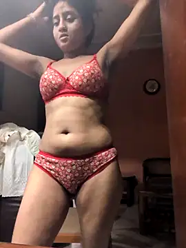 Snapshot of sexysilmy chatting on May 15, 11:41 am sexysilmy online show from May 15, 11:41 am