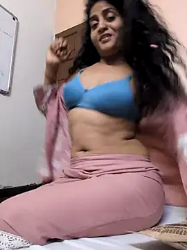 Snapshot of sexysilmy chatting on June 21, 6:14 pm sexysilmy online show from June 21, 6:14 pm