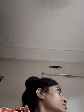 Snapshot of sexysilmy chatting on April 26, 2:14 pm sexysilmy online show from April 26, 2:14 pm
