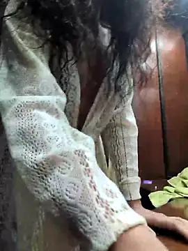 Snapshot of sexysilmy chatting on March 2, 7:15 am sexysilmy online show from March 2, 7:15 am