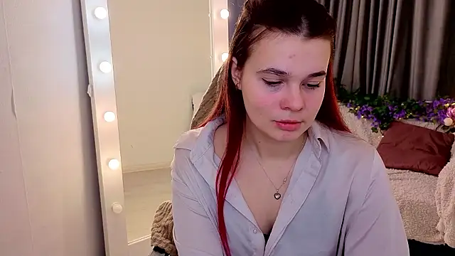 Snapshot of Monaswetty chatting on March 6, 5:35 am Monaswetty online show from March 6, 5:35 am