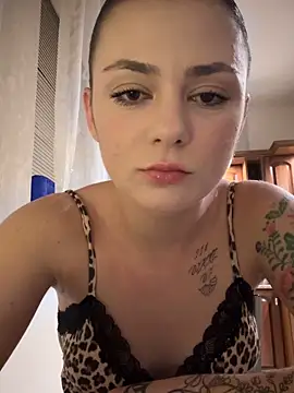 alwayshornyvivi online show from February 11, 9:14 pm