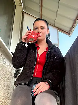 alwayshornyvivi online show from March 25, 8:14 am