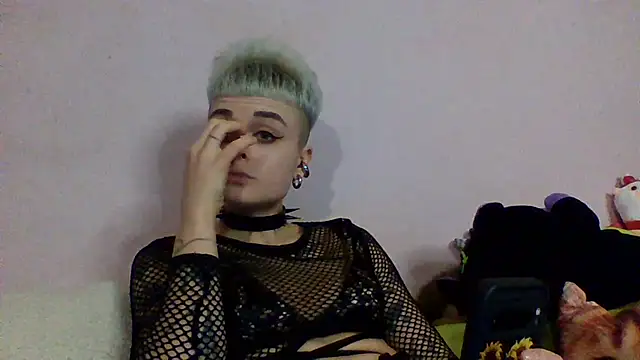 AlisaDear257 online show from April 2, 7:31 pm