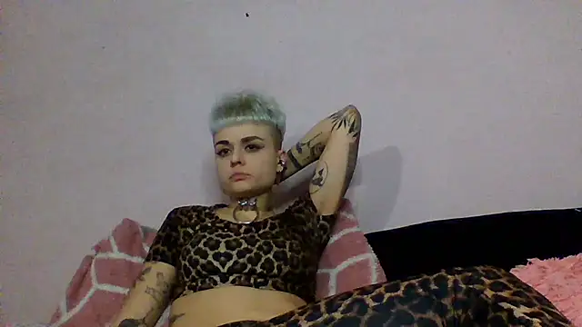 AlisaDear257 online show from February 16, 8:07 pm