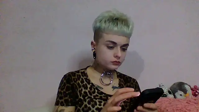 AlisaDear257 online show from March 28, 9:05 pm