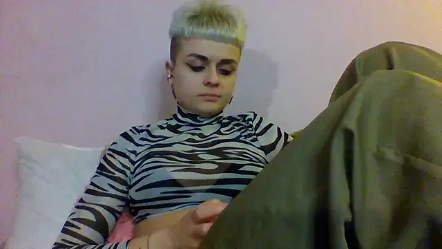 AlisaDear257 online show from March 16, 8:44 pm