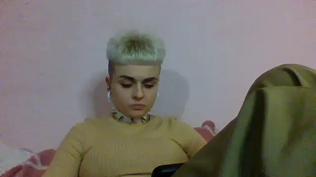 AlisaDear257 online show from March 7, 12:43 pm