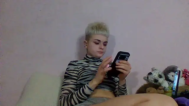 AlisaDear257 online show from April 15, 7:18 pm