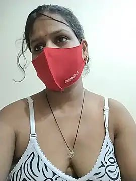 Snapshot of ankita077 chatting on July 5, 11:33 pm ankita077 online show from July 5, 11:33 pm