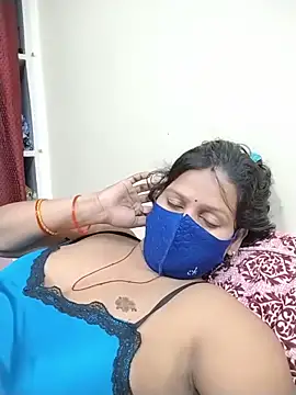 Snapshot of ankita077 chatting on June 7, 10:48 pm ankita077 online show from June 7, 10:48 pm