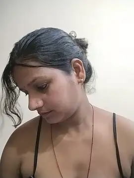 Snapshot of ankita077 chatting on June 24, 11:46 pm ankita077 online show from June 24, 11:46 pm
