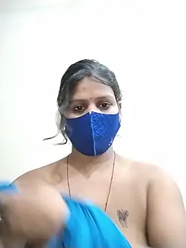 Snapshot of ankita077 chatting on June 10, 12:56 am ankita077 online show from June 10, 12:56 am