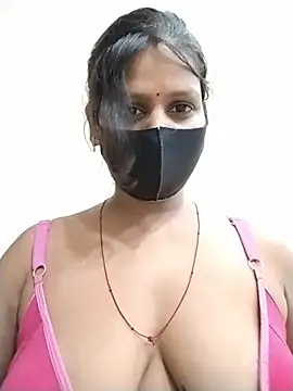 Snapshot of ankita077 chatting on June 25, 1:05 pm ankita077 online show from June 25, 1:05 pm