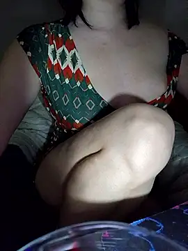 Snapshot of HornyCumBitch chatting on February 28, 5:45 pm HornyCumBitch online show from February 28, 5:45 pm