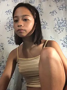 Snapshot of Asianpinay_Skinny1818 chatting on June 21, 9:53 pm Asianpinay Skinny1818 online show from June 21, 9:53 pm