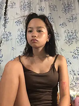 Snapshot of Asianpinay_Skinny1818 chatting on July 15, 10:44 am Asianpinay Skinny1818 online show from July 15, 10:44 am