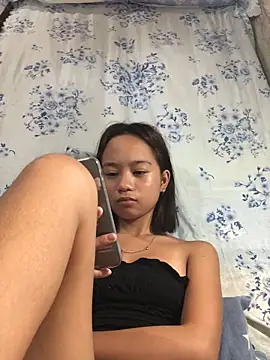 Snapshot of Asianpinay_Skinny1818 chatting on June 8, 1:00 am Asianpinay Skinny1818 online show from June 8, 1:00 am